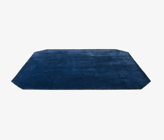 The Moor AP8 Blue Midnight | Rugs | &TRADITION