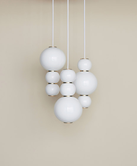 Pearls Chandelier 3 | Lámparas de suspensión | Formagenda