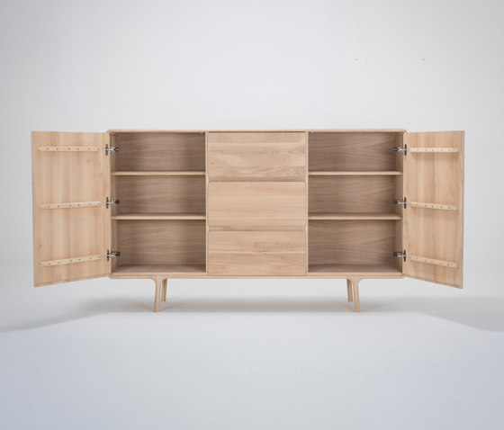 Fawn dresser | Sideboards | Gazzda