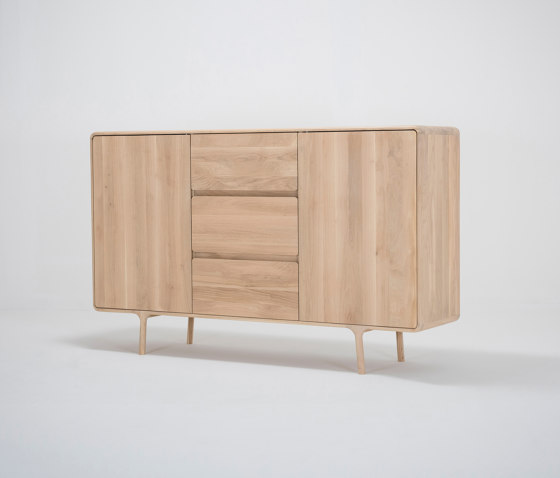 Fawn dresser | Sideboards / Kommoden | Gazzda