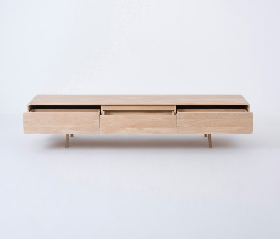 Fawn lowboard |  3 drawers | Sideboards | Gazzda