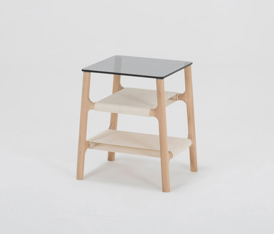 Fawn side table | Side tables | Gazzda