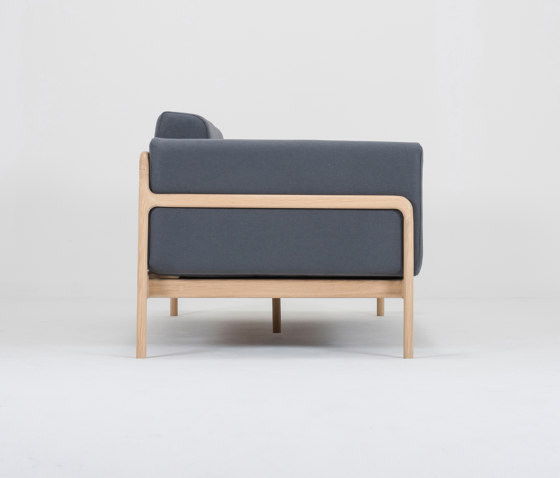 Fawn sofa | 2 seater | Sofas | Gazzda