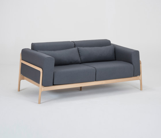 Fawn sofa | 2 seater | Sofás | Gazzda