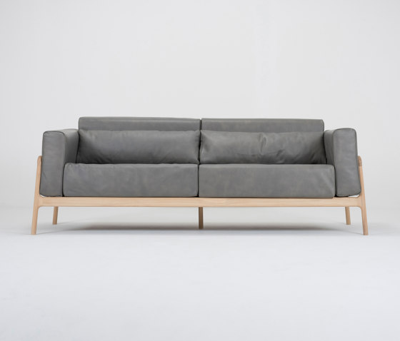 Fawn sofa | 3 seater | Canapés | Gazzda