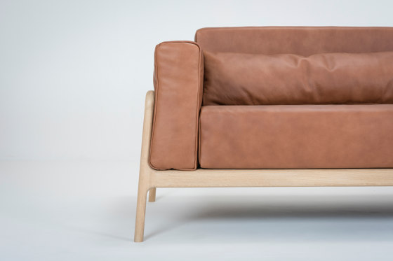 Fawn sofa | 3 plus seater | Canapés | Gazzda