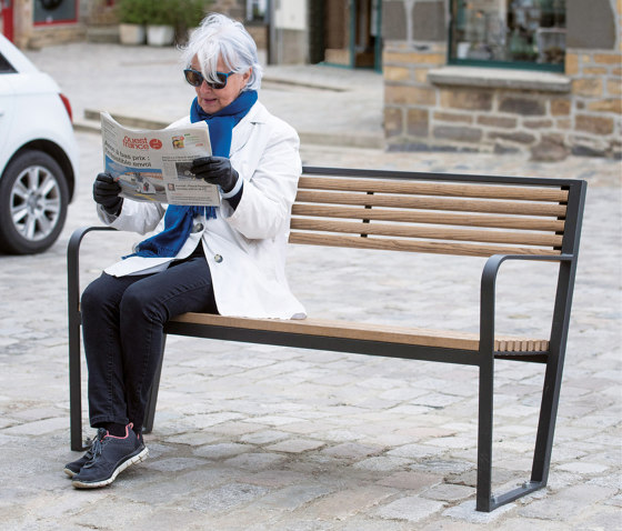 Prague 30 Wood Outdoor Bench | Benches | AREA