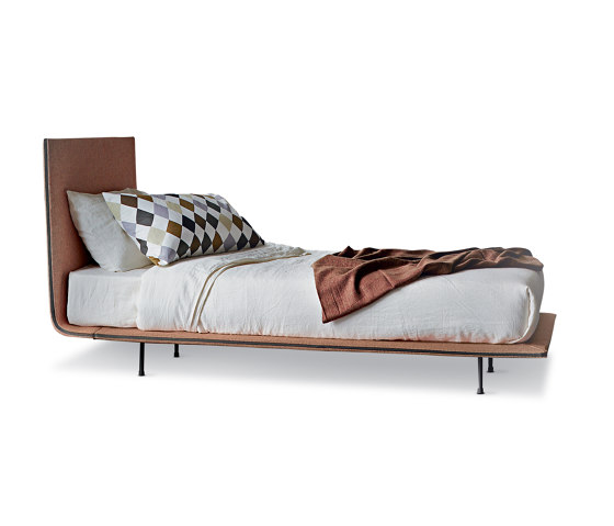 Thin single bed | Lits | Bonaldo