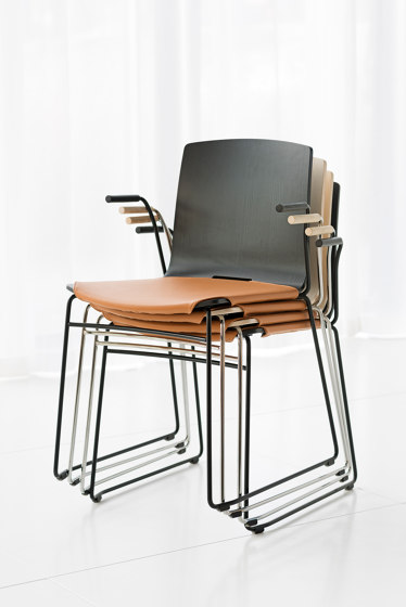 Day Lite armchair slidebase | Chairs | Gärsnäs