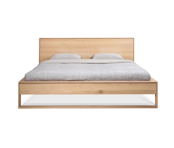 Nordic | Oak II bed - without slats - mattress size 180x200 | Beds | Ethnicraft