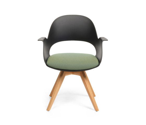 Alava on Wooden Base | Stühle | Nurus