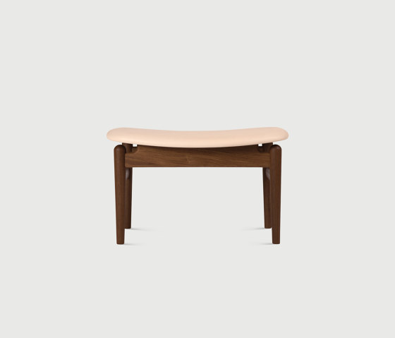 Chieftain Footstool | Pouf | House of Finn Juhl - Onecollection