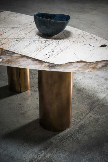 LAGOS Table | Dining tables | Baxter