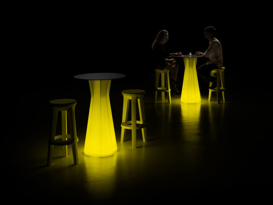 Frozen | Bar Table Light | Tables hautes | PLUST