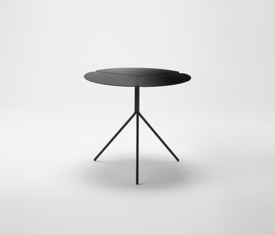 FOLIA Low Black | Side tables | SOFTLINE