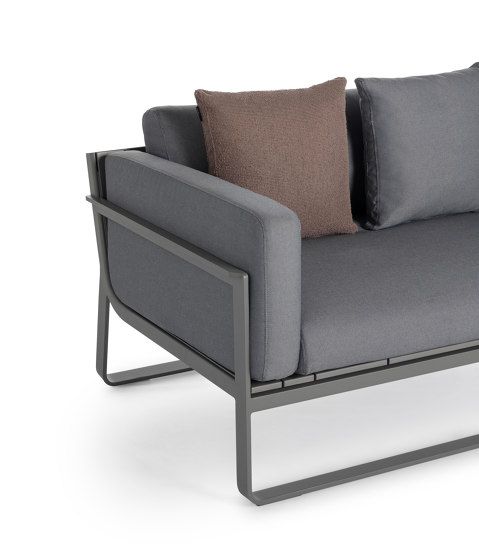 Flat Sofa | Sofas | GANDIABLASCO
