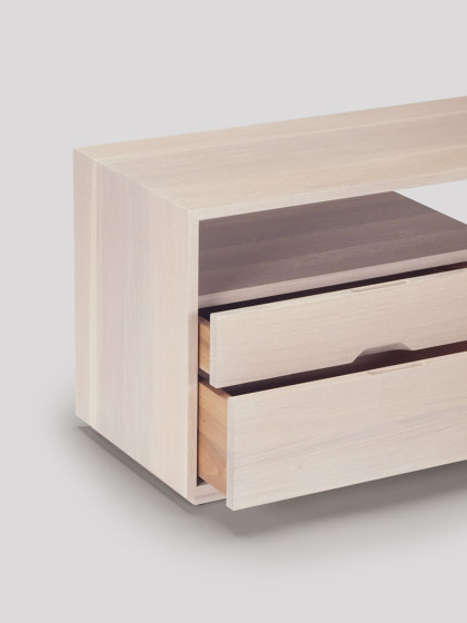 lineground side table/nightstand #1 | Tables d'appoint | Skram
