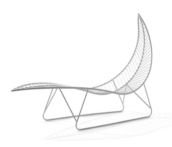 Leaf Chair on Base stand | Sun loungers | Studio Stirling