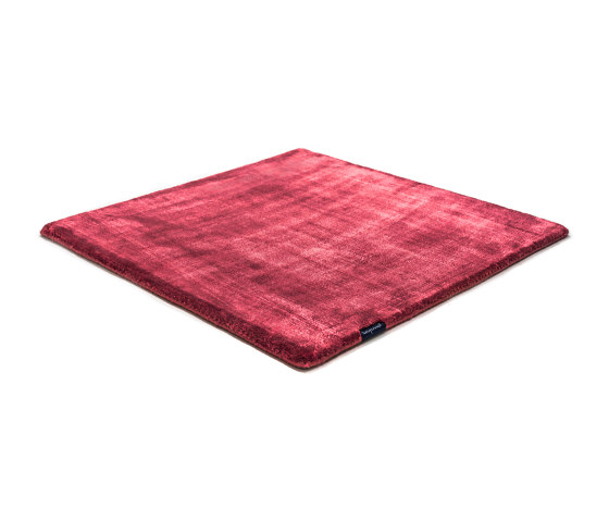 Studio NYC Pearl Edition cranberry | Tapis / Tapis de designers | kymo