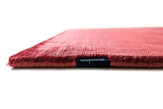 Studio NYC Pearl Edition cranberry | Tapis / Tapis de designers | kymo