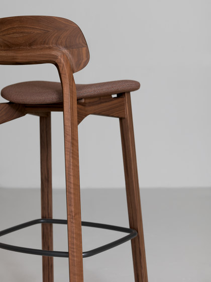 Nonoto Bar Close Upholstery | Bar stools | Zeitraum
