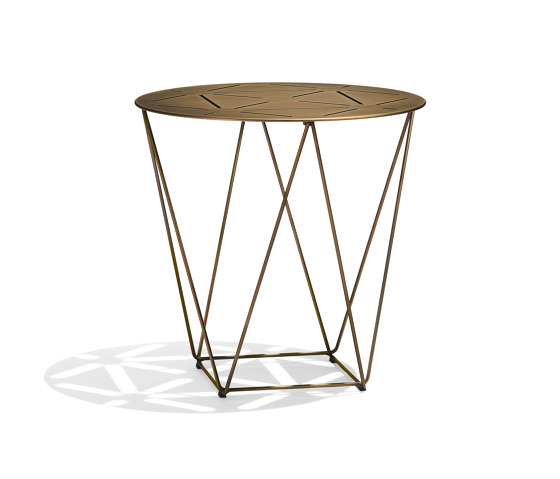 Joco Side Table | Tables d'appoint | Walter K.