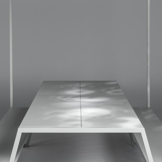 Picnic in the shadow | Tisch-Sitz-Kombinationen | CASSECROUTE