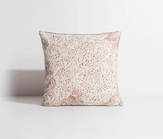 Dots | Square cushion | Cushions | Petite Friture