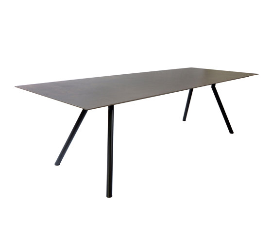 Teso Table | Dining tables | Fischer Möbel