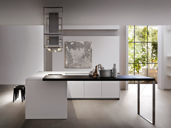 Hi-Line 6 fitted kitchen with an island in white | Cocinas integrales | Dada