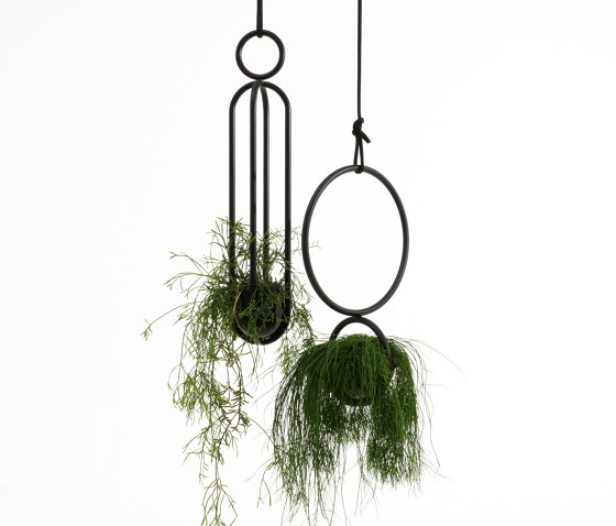 Blumenkugel hanging room object | Maceteros | Atelier Haußmann
