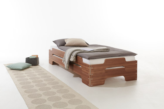 Stacking bed classic walnut | Letti | Müller small living