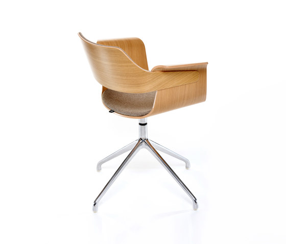 Flagship Swivel armchair | Chairs | PlyDesign