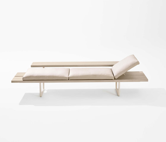 New Wood Plan Chaise-longue | Tumbonas | Fast