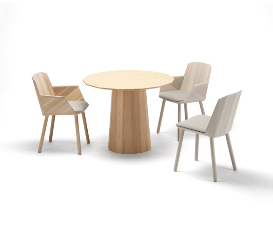 Colour Wood Armchair | Chaises | Karimoku New Standard