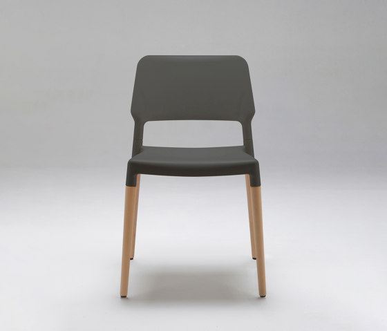Belloch Chair | Furniture | Stühle | Santa & Cole