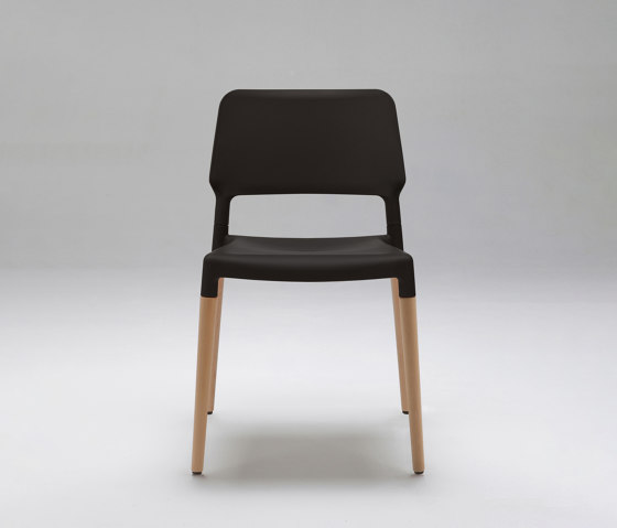 Belloch Chair | Furniture | Chairs | Santa & Cole