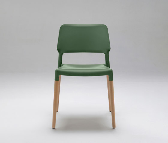 Belloch Chair | Furniture | Chaises | Santa & Cole