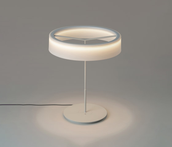Sin L | Table Lamp | Lampade tavolo | Santa & Cole