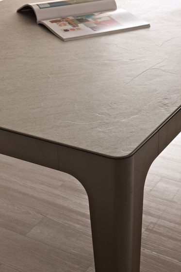 Grand More | Table | Dining tables | Estel Group