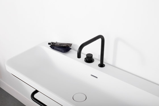 Aim lavabo avec noir soft touch coating | Lavabos | Not Only White