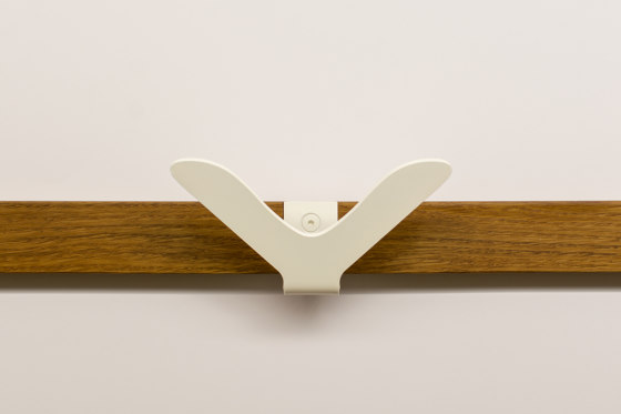 Garderoben | Doppelhaken Leistenmontage by ondo | Hook rails