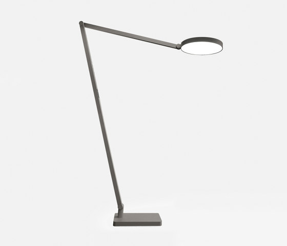 Grand Lucille S9 | Lámparas de pie | Lightnet