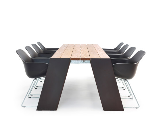 Hopper table | Tavoli pranzo | extremis