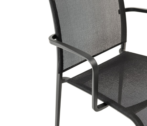 Sand Light | chaise avec accoudoirs | Chaises | Desalto
