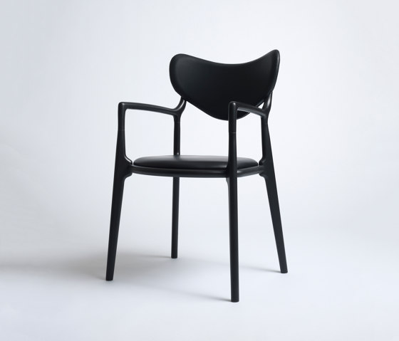 Salon Chair Beech / Black | Chairs | Ro Collection