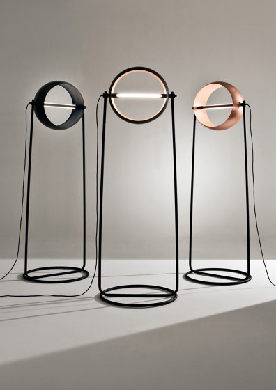 Globe | Floor Lamp | Free-standing lights | Laurameroni