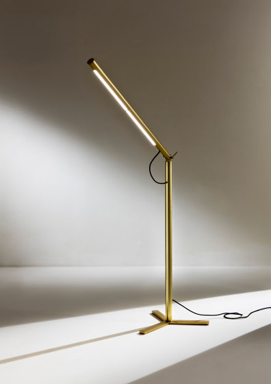 Level | Floor Lamp | Free-standing lights | Laurameroni