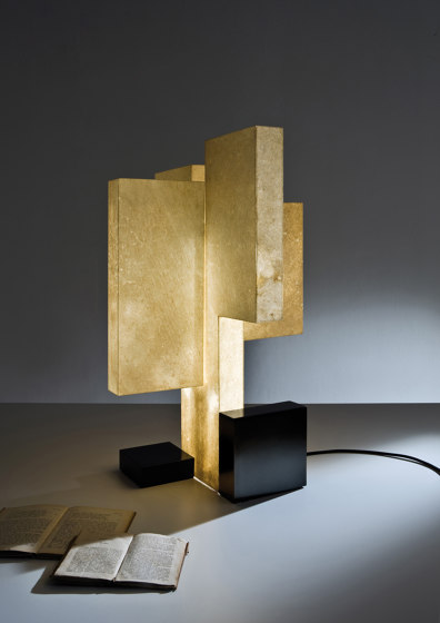 Novecentotrenta | Table Lamp | Lámparas de sobremesa | Laurameroni