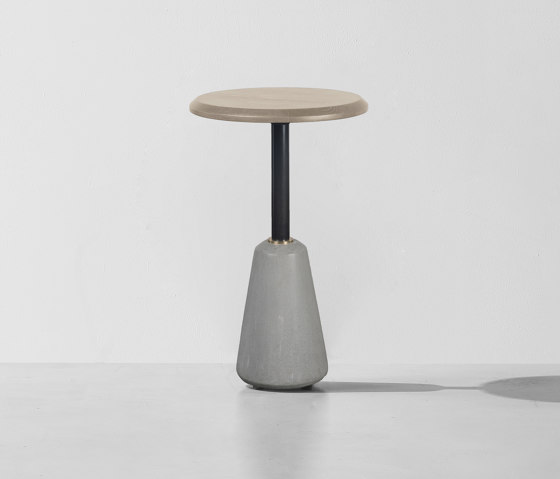 Exeter Side Table High | Tables d'appoint | District Eight